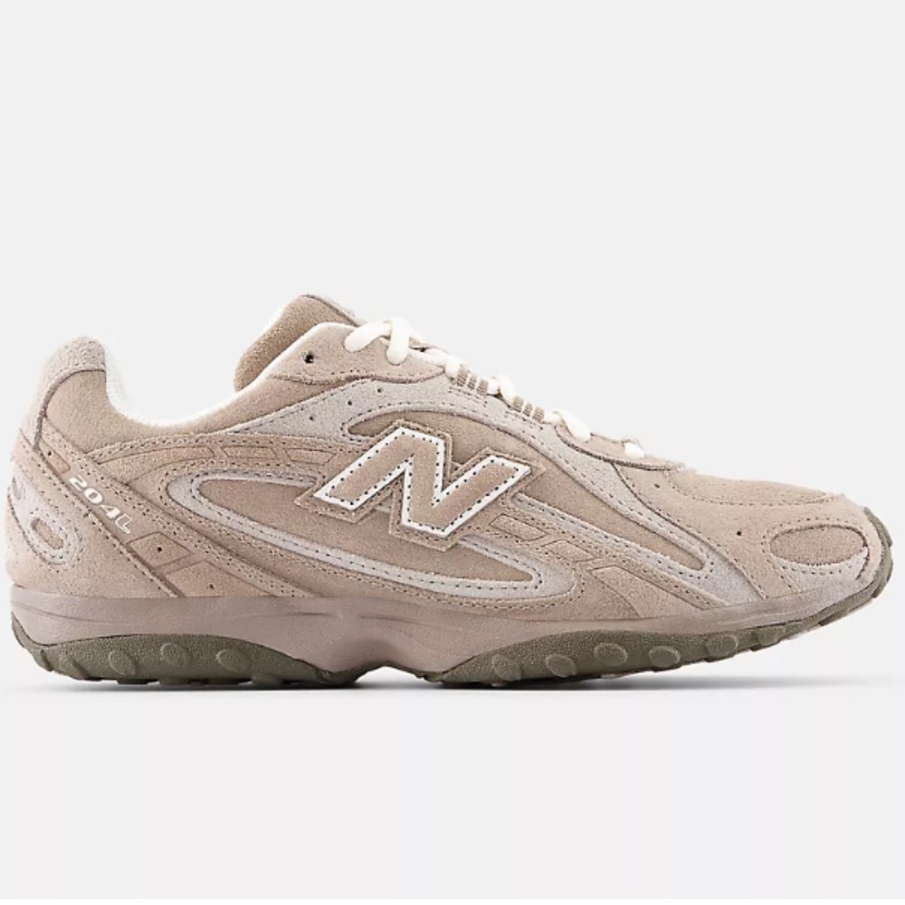 NWT New Balance 204 L Woman Mushroom with arid stone Size US 9